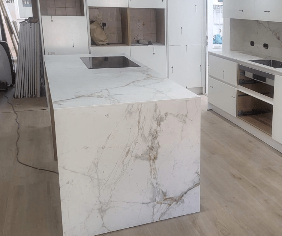 Neolith Abu Dhabi White