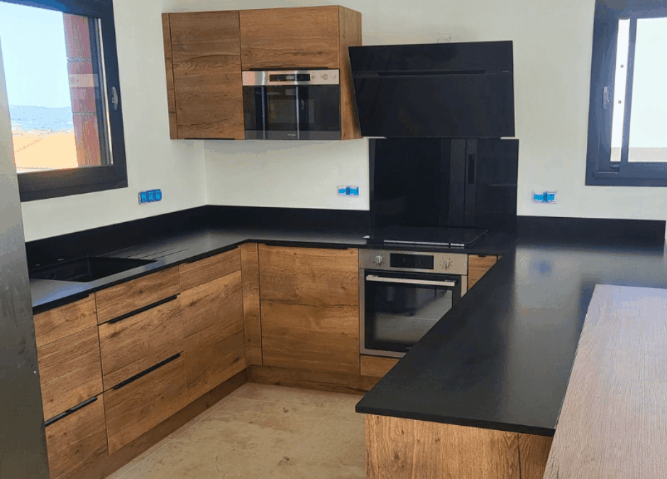 mostrador de cocina con granito negro